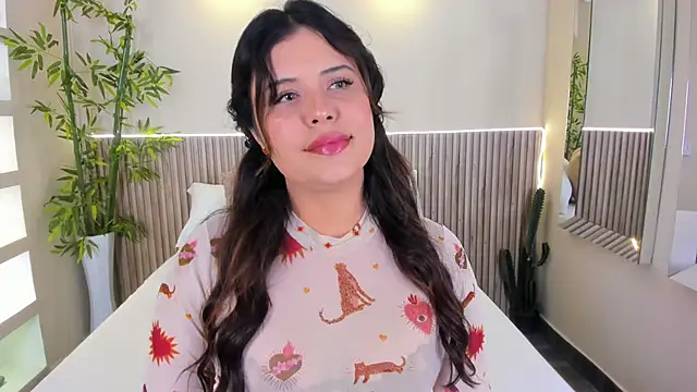 Snapshot of GeorginaReyes chatting on 4, 6, 2026 GeorginaReyes online show from 4, 6, 2026