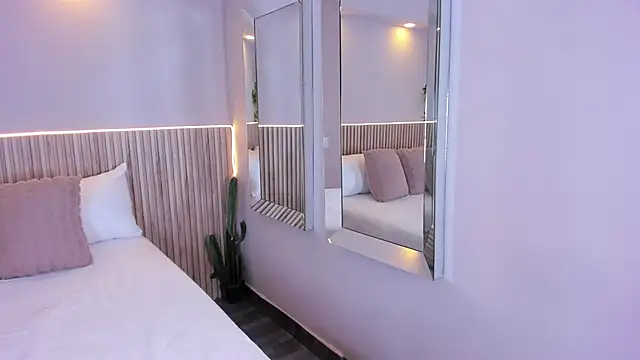 GeorginaReyes online show from 7, 4, 2026