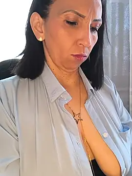 Mrsvictoriaaa online show from 18, 7, 2026