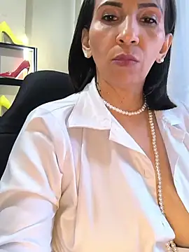 Snapshot of Mrsvictoriaaa chatting on 24, 5, 2026 Mrsvictoriaaa online show from 24, 5, 2026