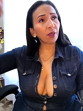 Mrsvictoriaaa online show from 5, 4, 2026