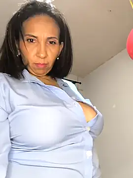 Mrsvictoriaaa online show from 26, 2, 2025