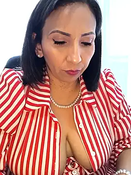 Mrsvictoriaaa online show from 8, 1, 2026