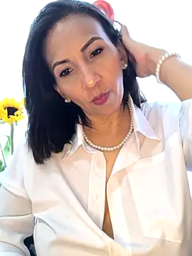 Mrsvictoriaaa online show from 14, 2, 2026