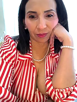 Snapshot of Mrsvictoriaaa chatting on 28, 11, 2025 Mrsvictoriaaa online show from 28, 11, 2025