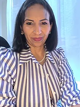 Snapshot of Mrsvictoriaaa chatting on 4, 6, 2026 Mrsvictoriaaa online show from 4, 6, 2026
