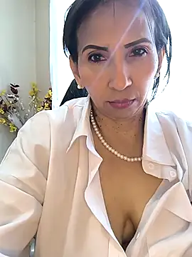 Snapshot of Mrsvictoriaaa chatting on 3, 5, 2026 Mrsvictoriaaa online show from 3, 5, 2026