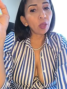 Snapshot of Mrsvictoriaaa chatting on 10, 5, 2026 Mrsvictoriaaa online show from 10, 5, 2026