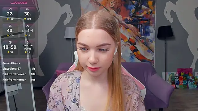 Snapshot of FloraBonde chatting on 30, 10, 2025 FloraBonde online show from 30, 10, 2025