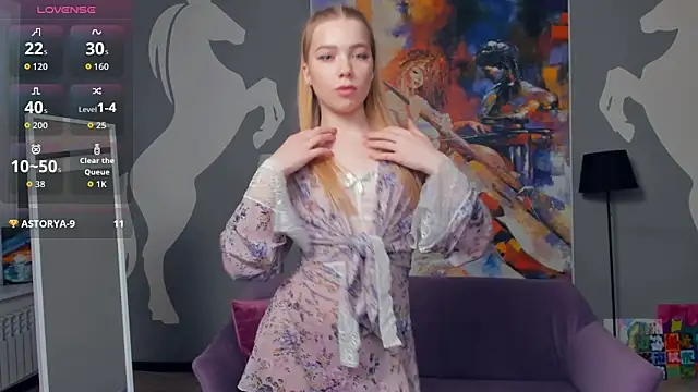 Snapshot of FloraBonde chatting on 23, 10, 2025 FloraBonde online show from 23, 10, 2025