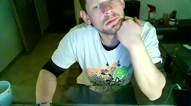 Snapshot of VickyDevilEU chatting on 7, 12, 2024 VickyDevilEU online show from 7, 12, 2024