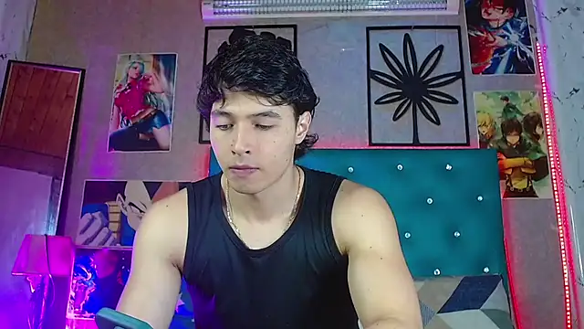LiamAndrewzz online show from 19, 7, 2026
