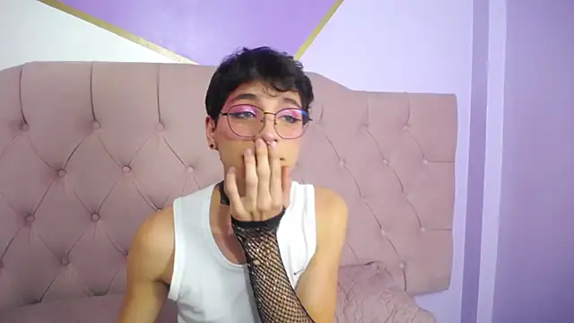 Snapshot of Damiian21_ chatting on 22, 2, 2025 Damiian21 online show from 22, 2, 2025