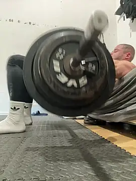 Snapshot of pesyelisa chatting on 8, 3, 2025 pesyelisa online show from 8, 3, 2025