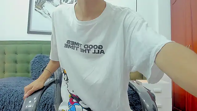 Snapshot of Johann_sex chatting on 8, 11, 2025 Johann sex online show from 8, 11, 2025