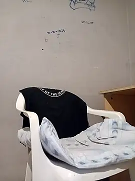 LeonRoots online show from 6, 3, 2026