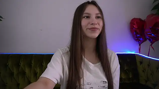 PaigePrado online show from 7, 3, 2025