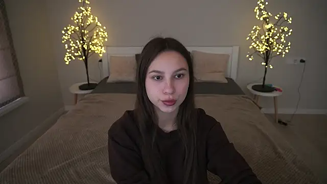 PaigePrado online show from 26, 9, 2025