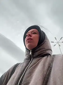 AlishaPrettyBlade online show from 25, 3, 2026