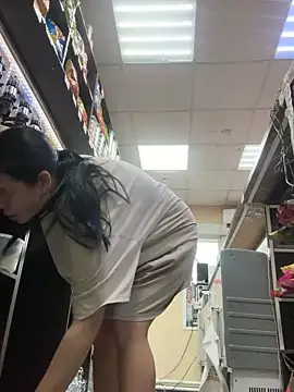 AlishaPrettyBlade online show from 22, 10, 2025