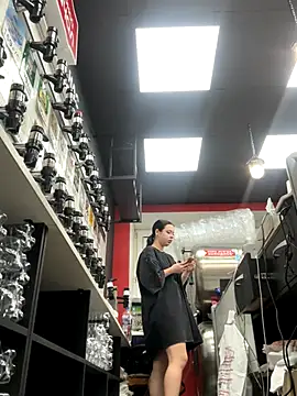 AlishaPrettyBlade online show from 7, 11, 2025