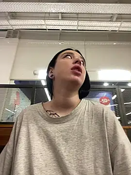 AlishaPrettyBlade online show from 26, 2, 2025