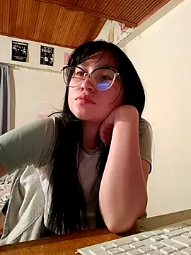 Snapshot of Arielle_lov chatting on 3, 10, 2025 Arielle lov online show from 3, 10, 2025
