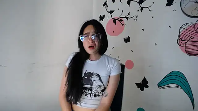 Snapshot of Arielle_lov chatting on 1, 3, 2025 Arielle lov online show from 1, 3, 2025