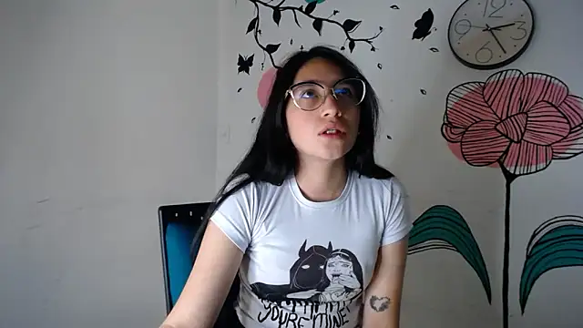 Snapshot of Arielle_lov chatting on 1, 3, 2025 Arielle lov online show from 1, 3, 2025
