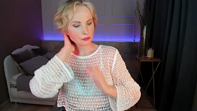 Snapshot of Sandra_Kind chatting on 12, 3, 2025 Sandra Kind online show from 12, 3, 2025