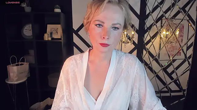 Snapshot of Sandra_Kind chatting on 21, 2, 2025 Sandra Kind online show from 21, 2, 2025