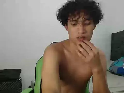 Boy coll online show from 3, 5, 2026