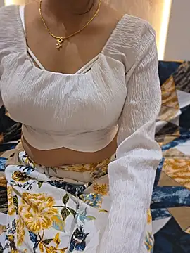 RealcoupleP online show from 2, 4, 2026