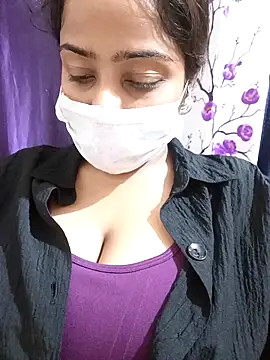 Snapshot of COZY_ROZI chatting on 12, 9, 2025 COZY ROZI online show from 12, 9, 2025