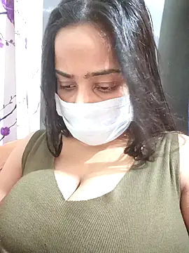 Snapshot of COZY_ROZI chatting on 27, 10, 2025 COZY ROZI online show from 27, 10, 2025