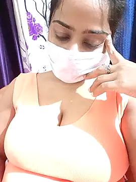 Snapshot of COZY_ROZI chatting on 10, 9, 2025 COZY ROZI online show from 10, 9, 2025