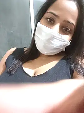 Snapshot of COZY_ROZI chatting on 14, 11, 2025 COZY ROZI online show from 14, 11, 2025