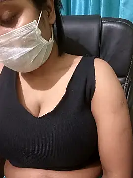 Snapshot of COZY_ROZI chatting on 13, 11, 2025 COZY ROZI online show from 13, 11, 2025