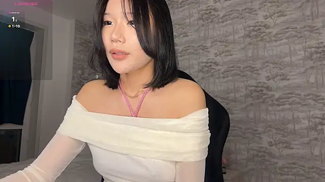 Snapshot of Asian_Vi chatting on 11, 5, 2026 Asian Vi online show from 11, 5, 2026