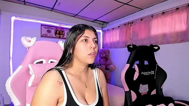 Cristal Smith20 online show from 2, 4, 2026