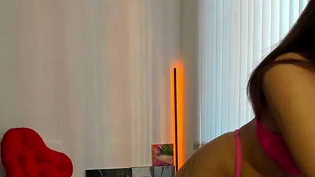Snapshot of Andrea_tasty chatting on 17, 5, 2026 Andrea tasty online show from 17, 5, 2026