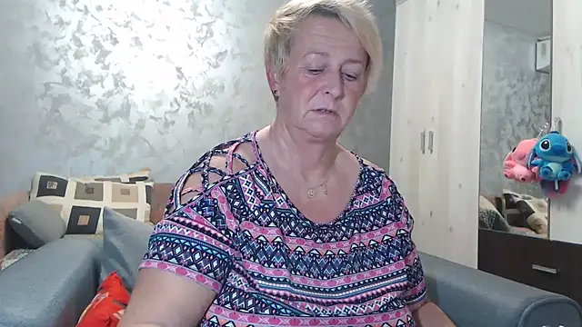 RosesandLillies online show from 21, 10, 2025