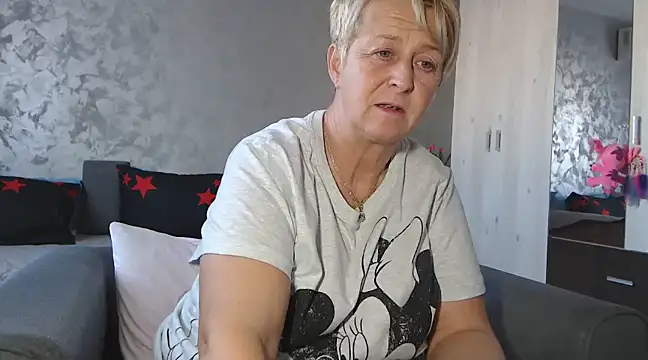RosesandLillies online show from 9, 3, 2025