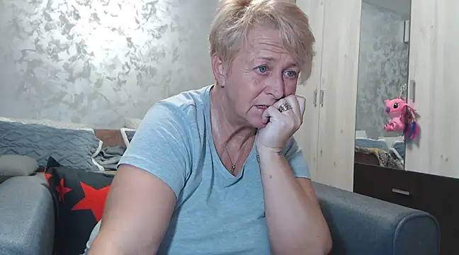 RosesandLillies online show from 10, 2, 2025