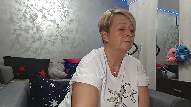 RosesandLillies online show from 2, 4, 2026