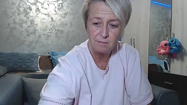 RosesandLillies online show from 6, 2, 2026