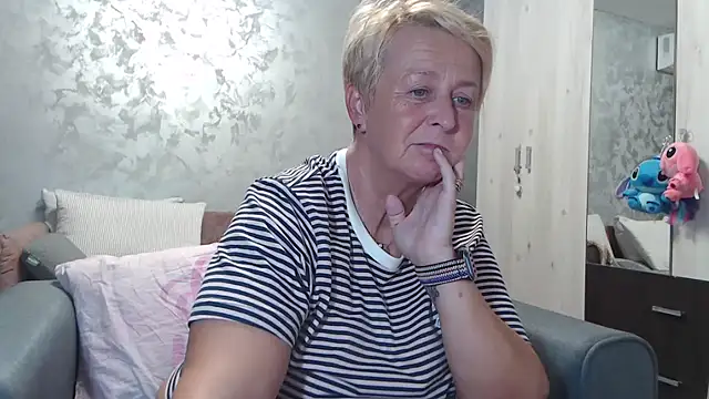 RosesandLillies online show from 18, 9, 2025