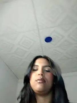 victoria roussee online show from 21, 10, 2025