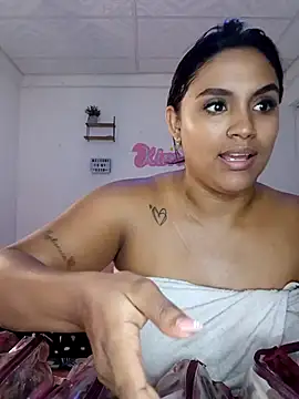 victoria roussee online show from 14, 12, 2025