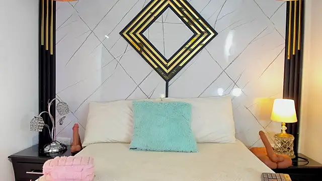 EmilyDiaaz online show from 28, 10, 2025